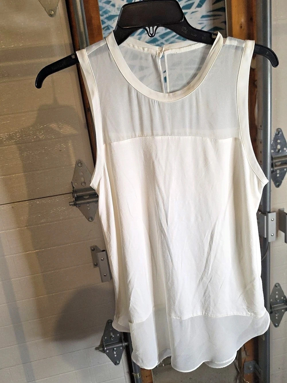 Elie Tahari Sleeveless Blouse in White Size Medium NWT